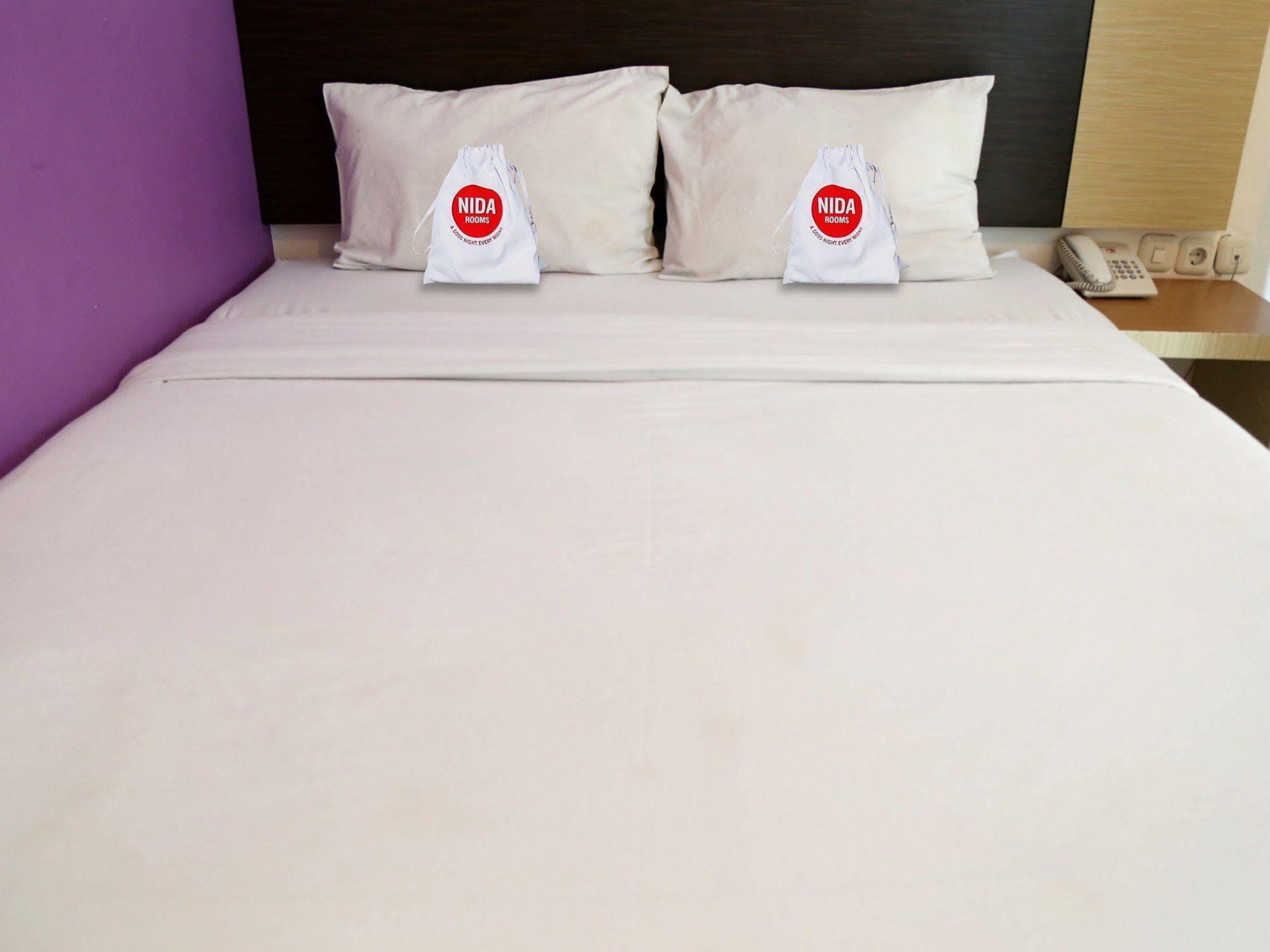 Nida Rooms Makassar Ahmad Yani Bagian luar foto